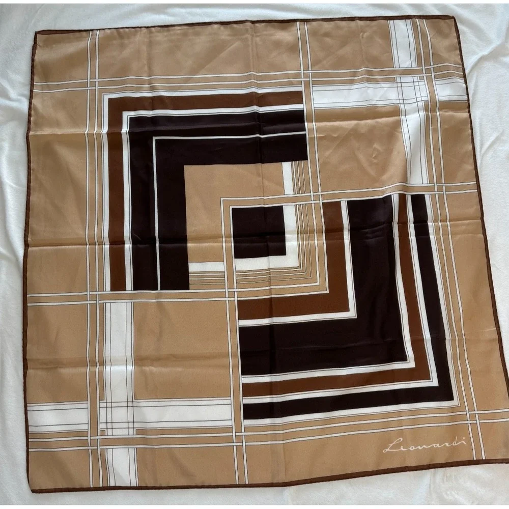 Leonardi Geometric Vintage Scarf 30''x30'' Fall 100% Silk Hand Rolled Edges